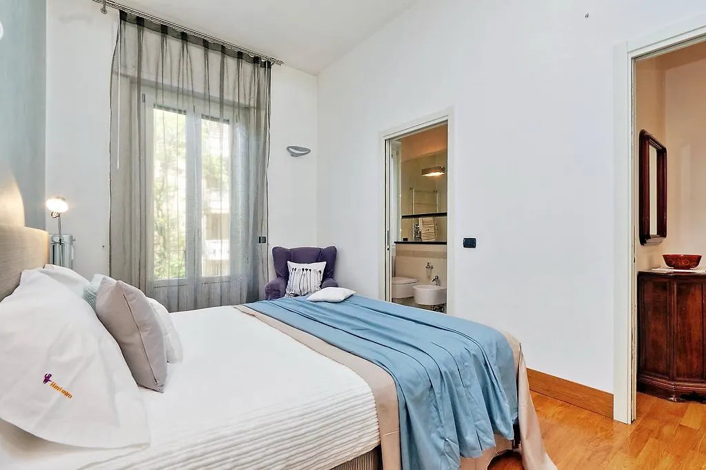 Joivy Fabulous 1-Bedroom Flat With Terrace Next To Park Milánó 0*,